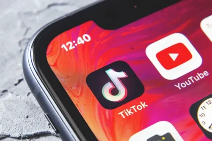 Avrupa Birliği, TikTok ve YouTube'dan Çocukların Güveniğini Nasıl Koruduklarının Raporunu İstiyor