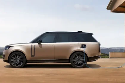 Range Rover, İlk Elektrikli Otomobilini Tanıttı