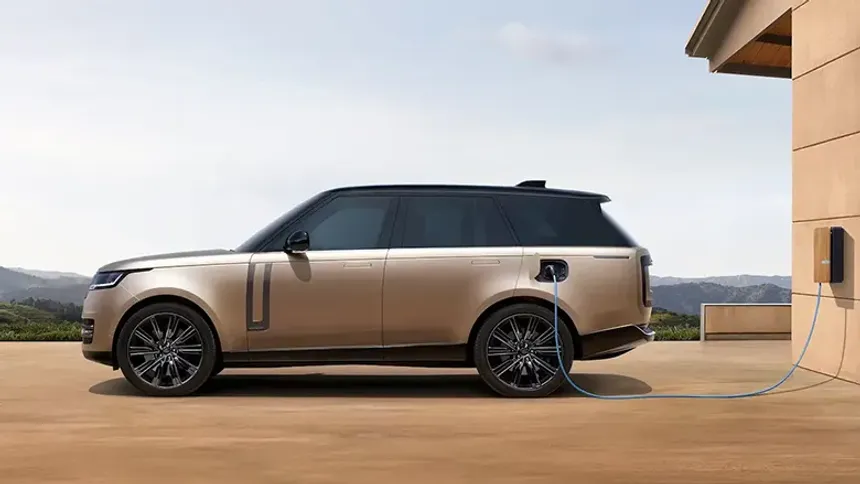 Range Rover, İlk Elektrikli Otomobilini Tanıttı