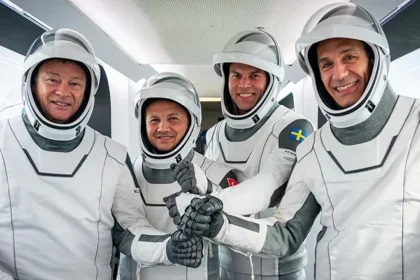 Alper Gezeravcı, Uzayda ''İSTİKBAL GÖKLERDEDİR'' Dedi