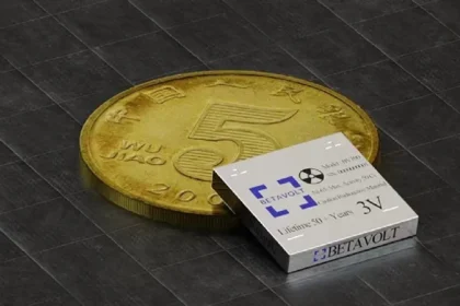 Betavolt, Telefonları 50 Yıl Şarj Etmeden Kullanabileceğimiz ''Nükleer Enerjili Batarya'' Geliştirdi