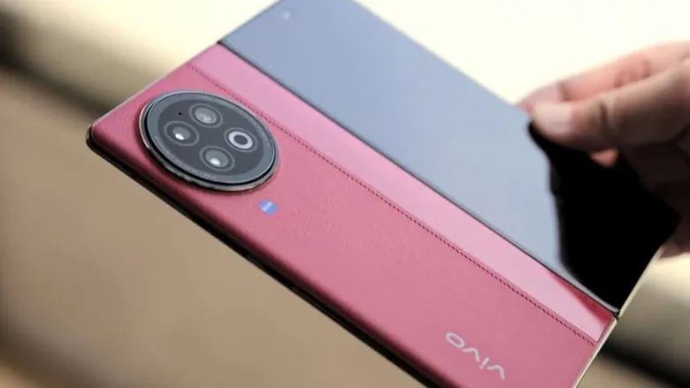 Vivo'nun X Fold 3 Modeli En İnce Katlanabilir Telefon Olabilir