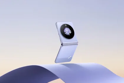 TECNO, PHANTOM V Flip 5G Türkiye'de Satışa Çıktı