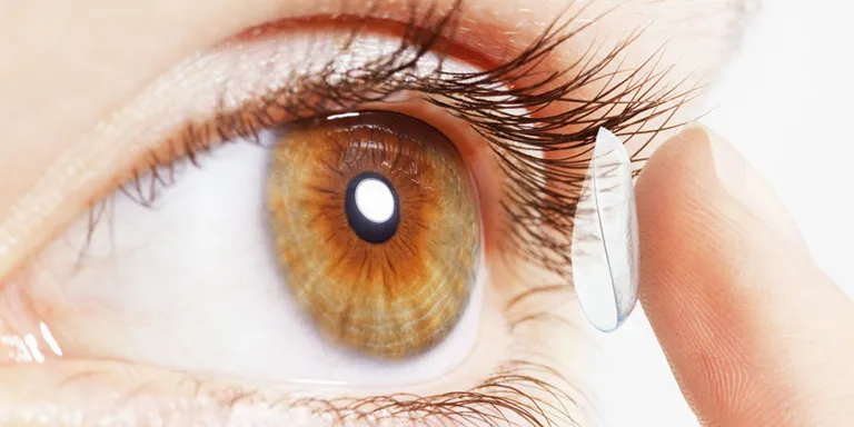 Lens Nasıl Takılır, Çıkarılır? Lens Temizliği İçin Püf Noktalar