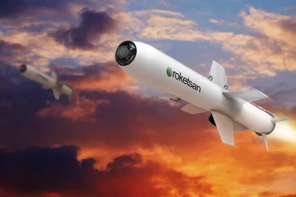 ROKETSAN'ın Milli Seyir Füzesi ÇAKIR İlk Testinde Hedefi 100 Kilometreden Vurdu