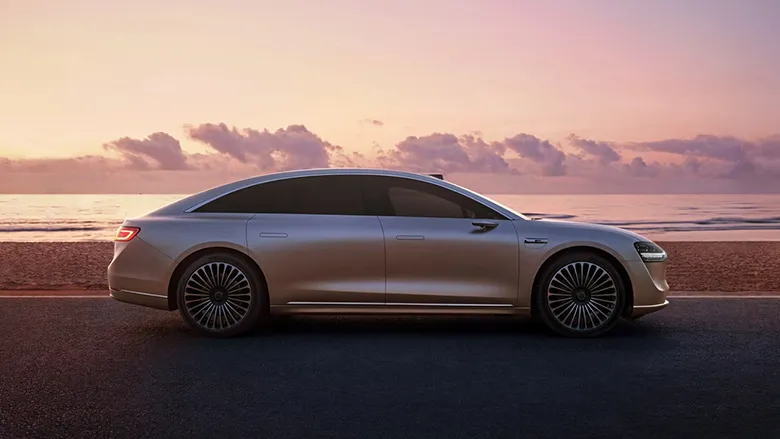 Huawei'den Elektrikli Lüks Araç Geliyor: STELATO S9!