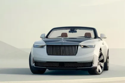Rolls-Royce'un Yat İlhamlı Arcadia Droptail Modeli Tanıtıldı