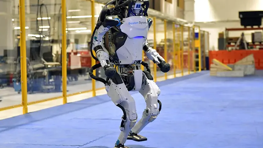 Boston Dynamics'in Atlas Robotu Emekliye Ayrıldı: Yeni Atlas Tanıtıldı