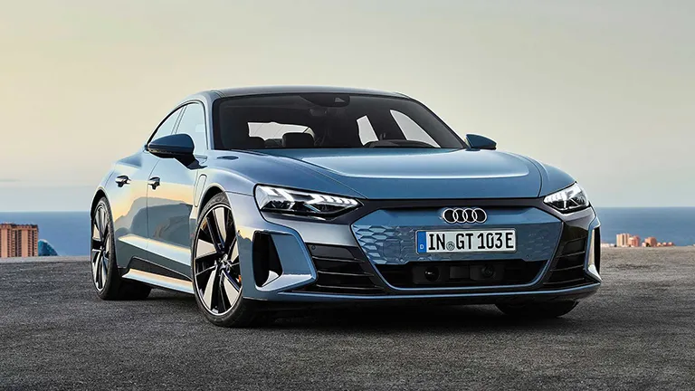 Audi’nin Elektrikli Yıldızı RS E-Tron GT Yenilendi: İşte Yenilikler