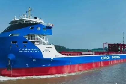 Çin, Dünyanın En Büyük Elektrikli Yük Gemisini Tanıttı