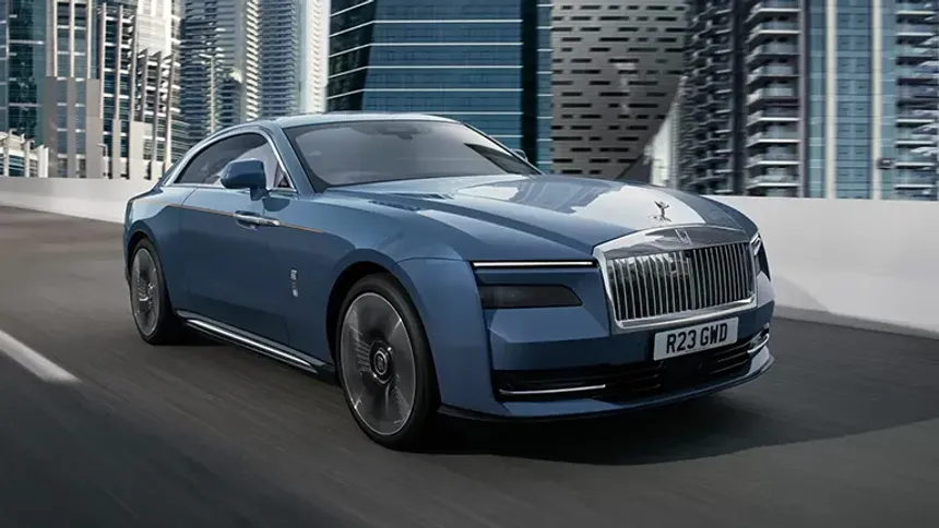 Rolls-Royce Spectre Türkiye'ye Geldi!