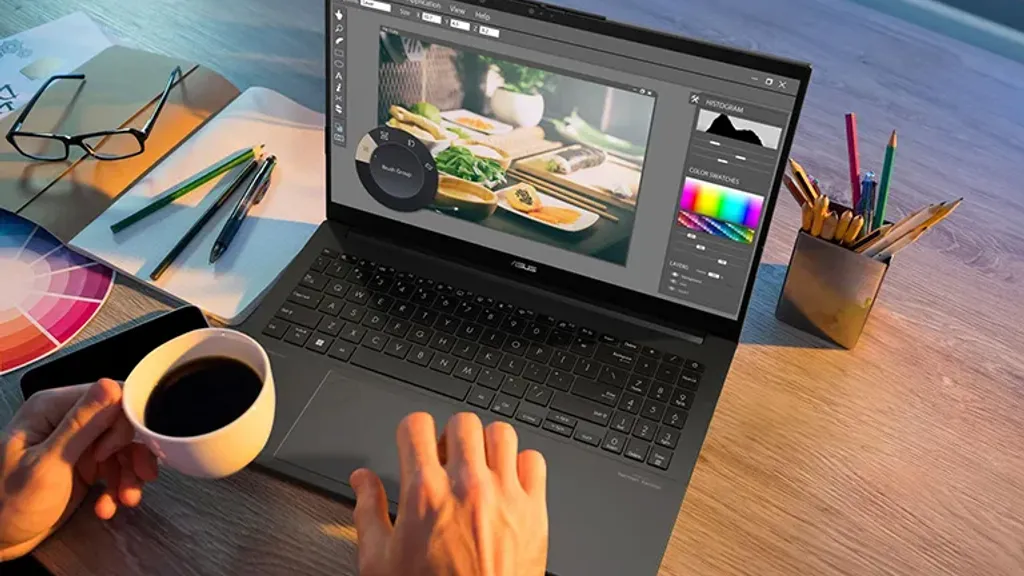 Qualcomm Snapdragon X İle Donatılmış ASUS Vivobook Geliyor!