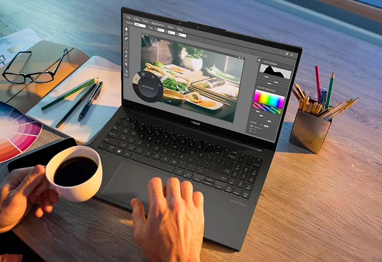 Qualcomm Snapdragon X İle Donatılmış ASUS Vivobook Geliyor! Qualcomm Snapdragon X İle Donatılmış ASUS Vivobook Geliyor!