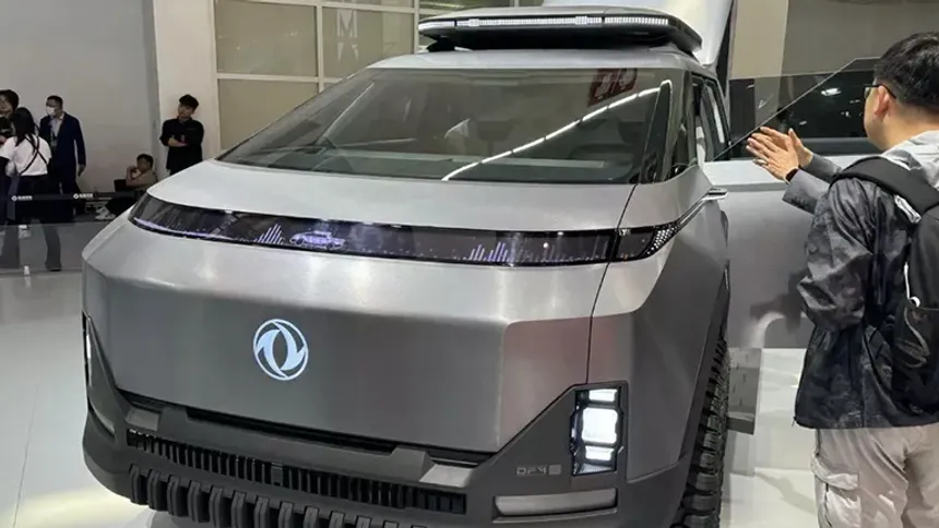 Tesla Cybertruck'a Rakip Olacak Dongfeng Tanıtıldı!