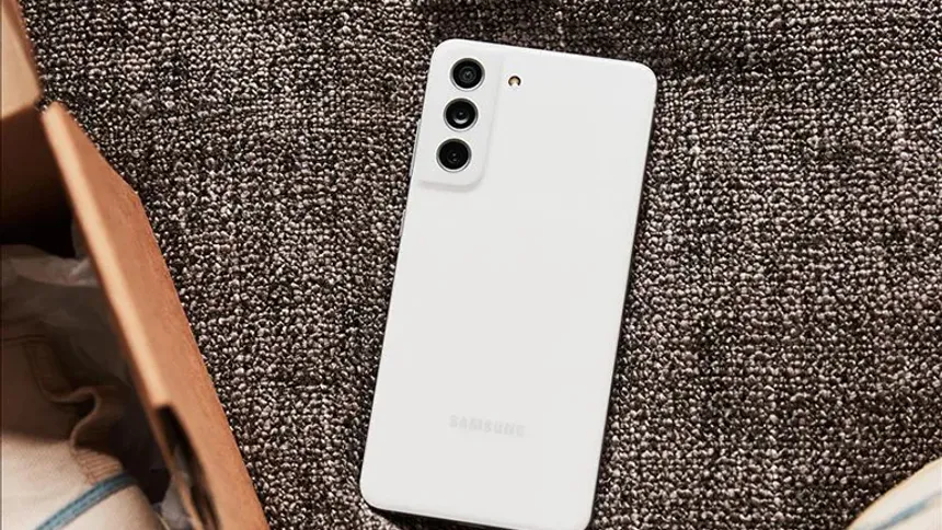 Samsung, Kamera Asistanı Uygulamasını Galaxy S21 Cihazlara Getirdi