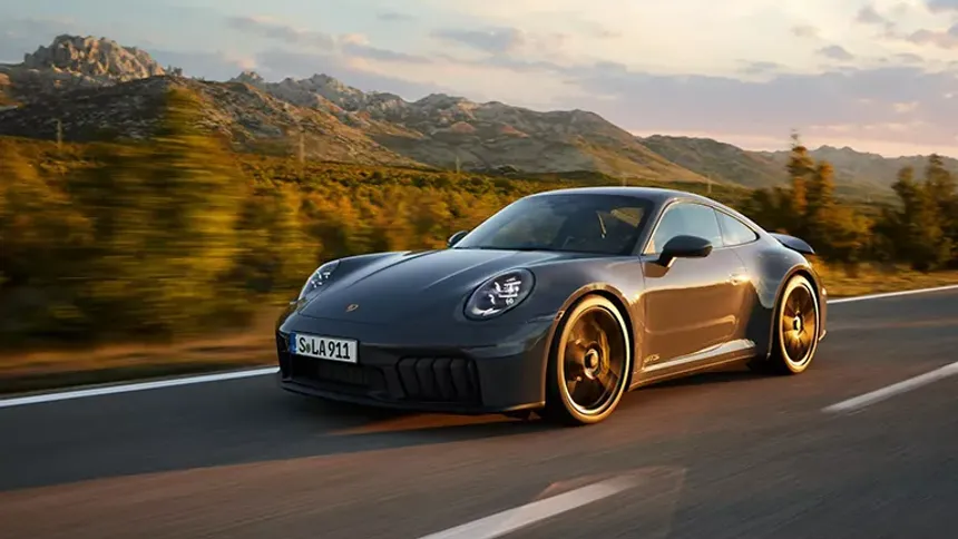 İlk Hibrit "Porsche 911" Tanıtıldı