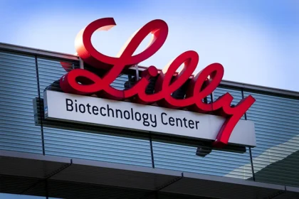 Eli Lilly ve OpenAI, Dirençli Patojenlere Karşı Yeni Antimikrobiyaller Geliştirmek İçin Güçlerini Birleştiriyor