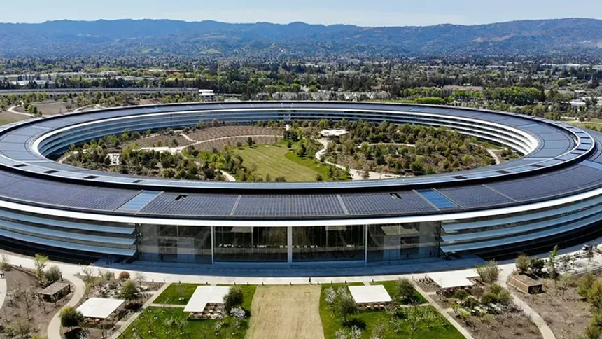 Apple, Uzun Bir Aradan Sonra Dünyanın En Değerli Şirketi Oldu!