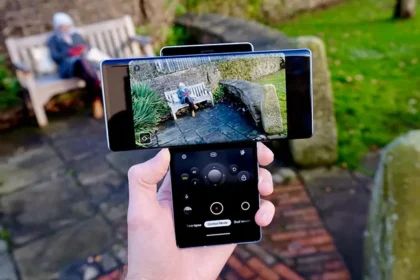 Samsung, Döndürülebilir Ekranlı Telefon Patenti Aldı!