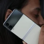 Samsung'un Yapay Zeka Destekli Canlı Çevirisi WhatsApp'a Geliyor!