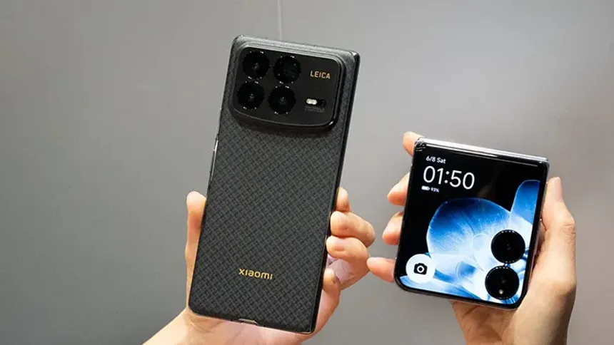 Xiaomi, İlk Dikey Katlanabilir Telefonu Mix Flip'i Tanıttı