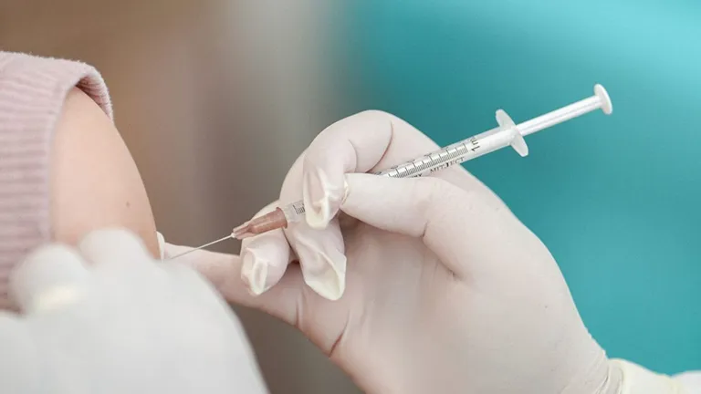 BioNTech, Akciğer Kanseri Aşısı Test Ediyor