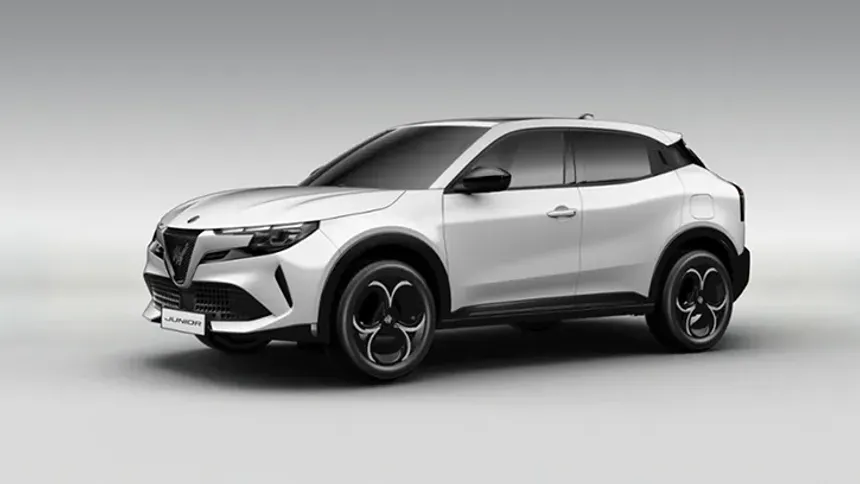 Alfa Romeo Junior Tanıtıldı: İşte Fiyatı ve Özellikleri