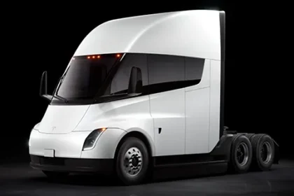 Elon Musk Açıkladı: Tesla Semi Dünya Çapında Satışa Sunulacak