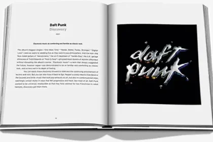 Apple, Artık Kitap Satıyor: Fiyatı Dudak Uçuklatıyor!