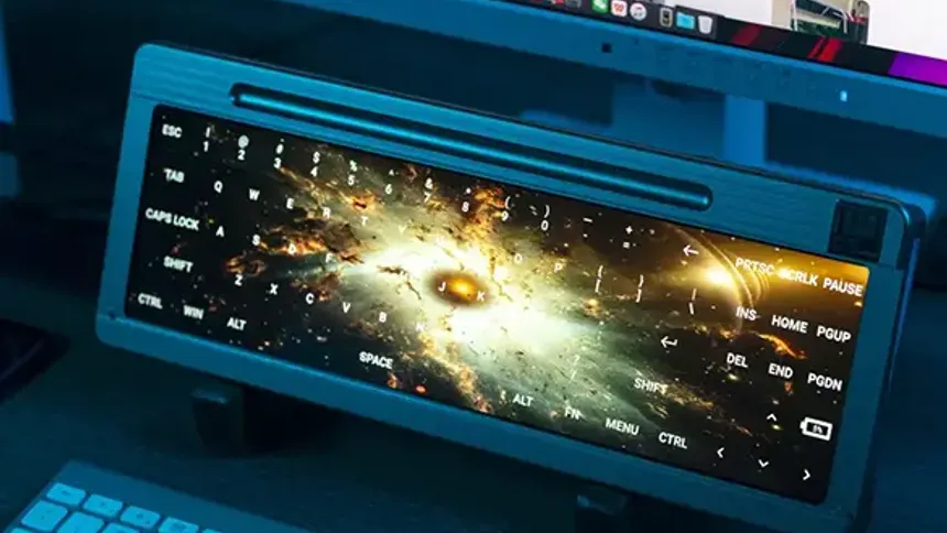 DS Pixel, Hem Klavye Hem de Monitör Olarak Kullanılabilecek Dokunmatik Ekranlı Klavyesini Tanıttı