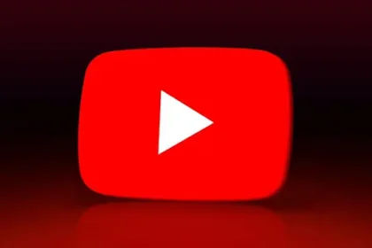 YouTube’un Garip Hatası: Kanal Bilgileri Annesinin Üzerine Geçti!