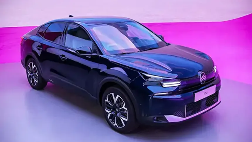 2025 Citroen C4 ve C4 X Türkiye'de! İşte Fiyatları ve Özellikleri