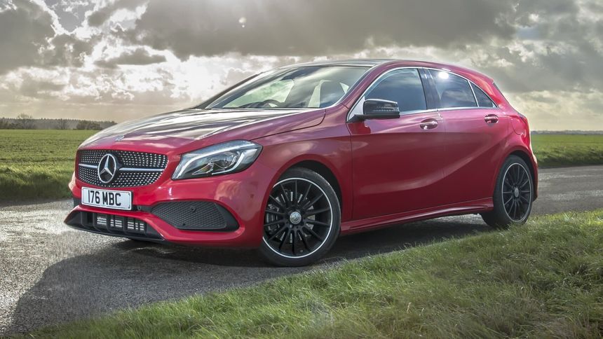 Mercedes-Benz, A ve B Serisinin Üretimine Son Veriyor!