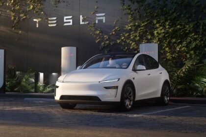 Tesla Model Y Üretimi Yine Ertelendi