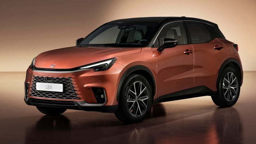 Lexus LBX Crossover ABD'de Ticarileştirme Sürecinde