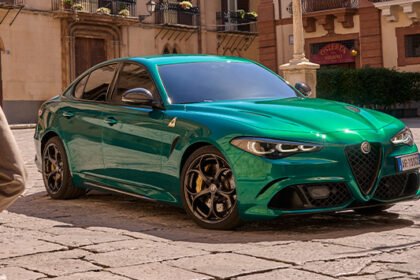 Alfa Romeo Yeni Quadrifoglio Modellerini Tanıttı