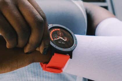 Nothing, Uygun Fiyatlı Akıllı Saati CMF Watch 3 Pro'yu Tanıttı!